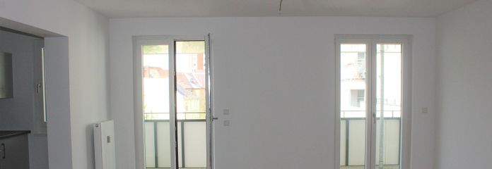 Duże, wolne od zaraz nowe mieszkanie 3-pokojowe z przestronnym balkonem – Wohnzimmer