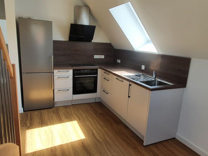Splendido appartamento attico nel cuore di Hofgeismar – Einbauküche