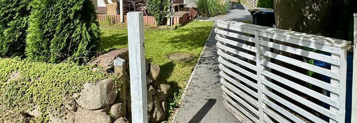 Casa unifamiliare indipendente con due garage e bel giardino a Neumünster-Gadeland