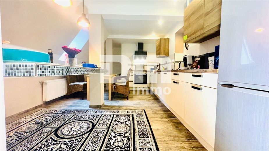 Wohn Gewerbe Ensemble mit 6 neuwertigen Apartments + Restaurant in Traumlage – OG2 6 Wohn /Esszimmer / Offene Küche / EBK