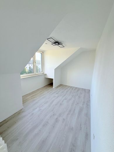 Kleines Schlafzimmer 1 von 2