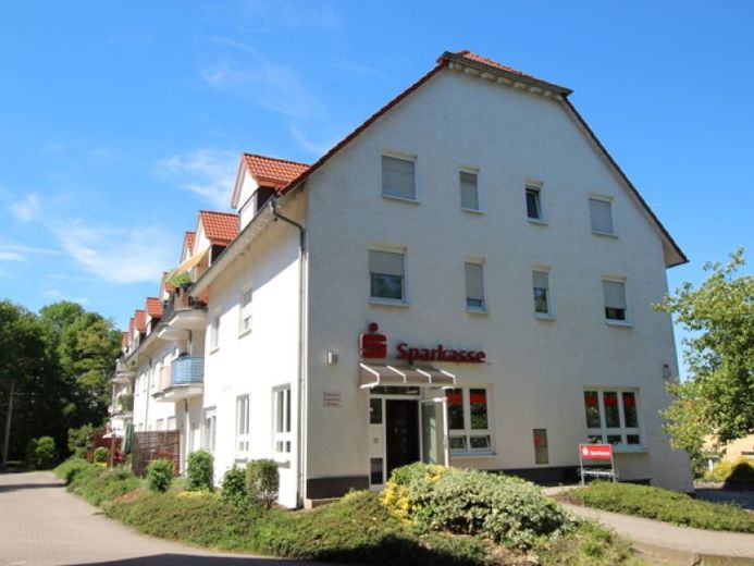 Tollwitz; kleine 2-Raum-EG-Wg. am Park, mit Terrasse und Pkw-Stellplatz, frei ab 01.05.2025 – Foto 1