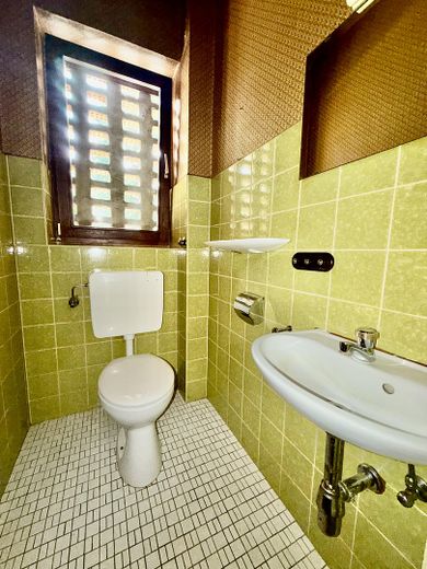 Seltene Gelegenheit in Delmenhorst: 150 m², großer Garten, viel Ausbaupotenzial – provisionsfrei – Gäste-WC im EG