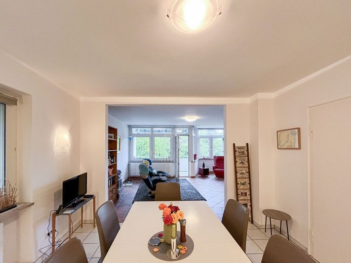 Seltene Gelegenheit!
Nerotal: 116 m² in bester Lage von Wiesbaden! 3 Zi, 2 Bäder, 2 Balkone, Garage – Ess_Wohnzimmer
