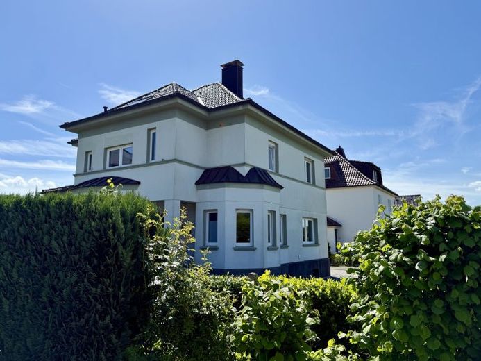 Fröndenberg-Dellwig: Exklusives Zweifamilienhaus - Naturverbundenes Wohnen nahe der Ruhr-Auen! – Foto 1