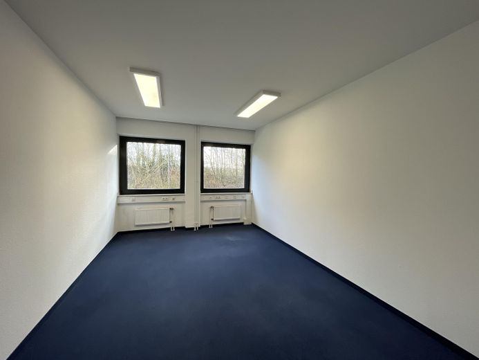 Move in and get started: Modern offices with fiber optic internet in Ratingen-Ost – Beispiel-Büro