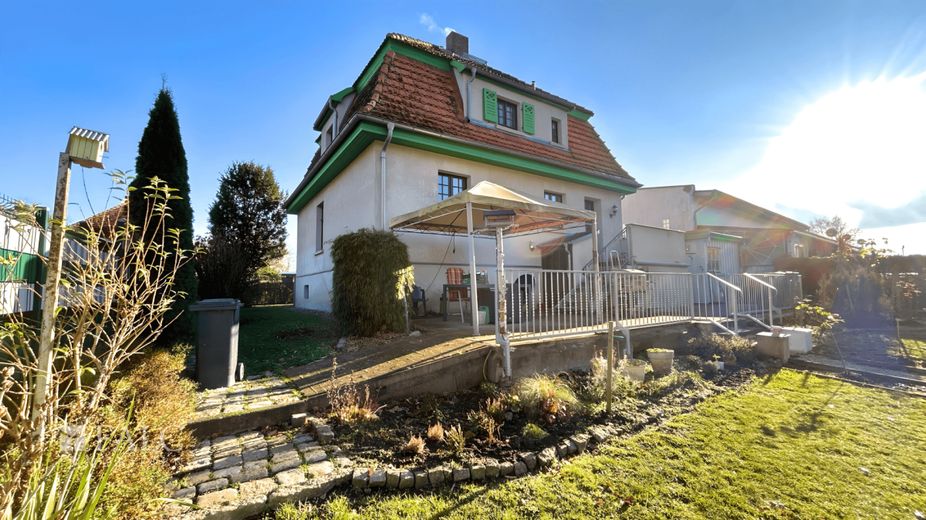 Hinteransicht Haus