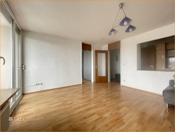 Wohnzimmer leerstehend