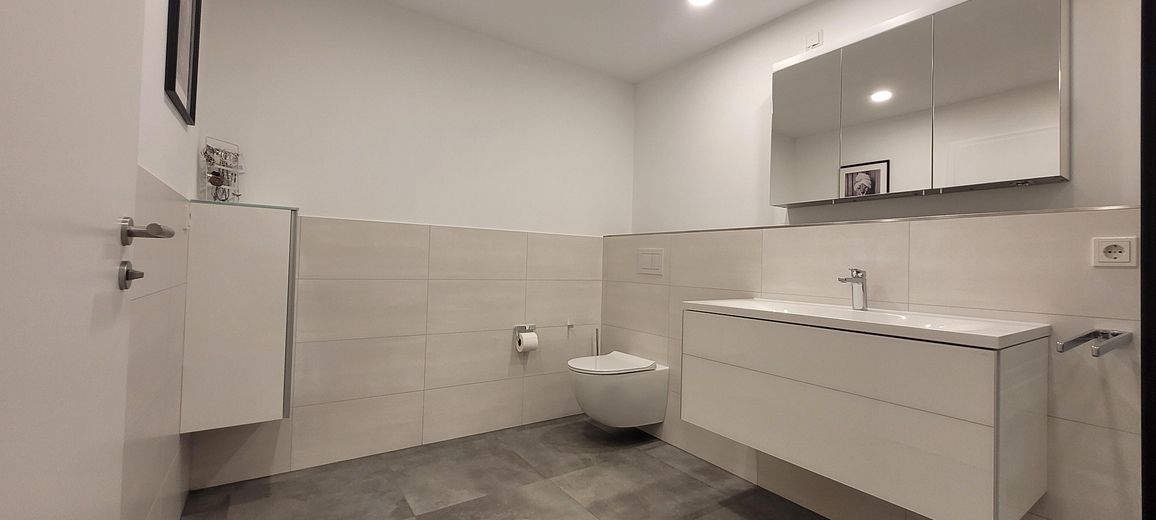 Casa a schiera d’angolo in 90530 Wendelstein-Großschwarzenlohe – Bad - 1. OG