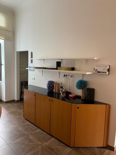 Unità commerciale di pregio a Charlottenburg - showroom e atelier di 104 m² – EG Hinten