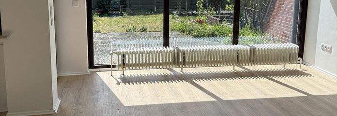 Wohnzimmer mit Gartenblick