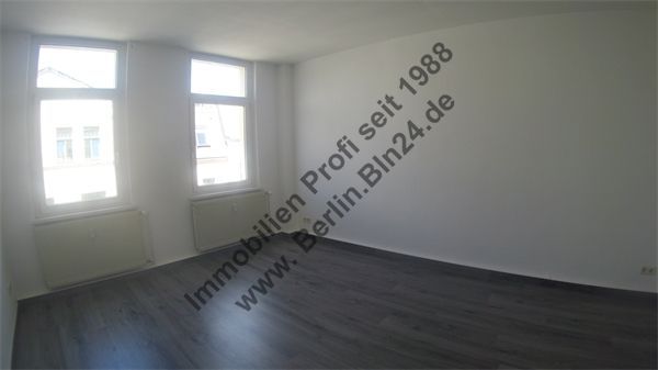 Mietwohnung günstiges Dachgeschoß -- 2er WG - ZweitBezug SüdBalkon – G0030144