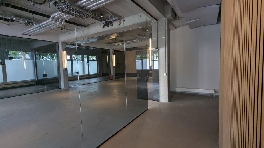 🌿 Stilvolle Praxis-, Studio- oder Ausstellungsfläche in Top-Lage Berlin Prenzlauer Berg – Studio