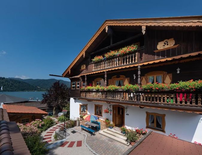 Appartement meublé d’une pièce dans un emplacement privilégié au bord du Schliersee – location de 1 à 6 mois – Gästehaus Forelle