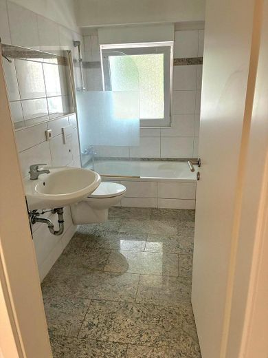 Hilden'de aydınlık 3 odalı daire, mutfak, antre, banyo – Fotoğraf 7