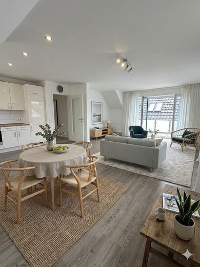 Traumhafte 2-Zimmer Wohnung - zentral gelegen – Wohn-und Essbereich