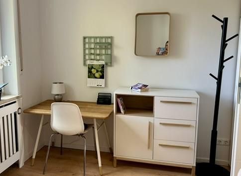 kleines Schlafzimmer Tisch