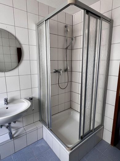 Family house for rent – Bad DG