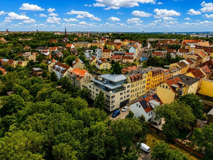 Wohnen auf Hausniveau - außergewöhnliche Eigentumswohnung in Bestlage von Halle-Kröllwitz – Lage