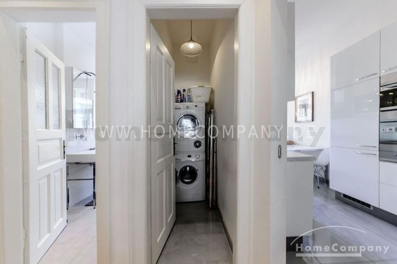 Schöne, hochwertige möblierte 4-Zimmer-Altbauwohnung mit Balkon in Schwabing – 9da564088e2cc54ff8c78d20be0e8e11a00ce036.jpg