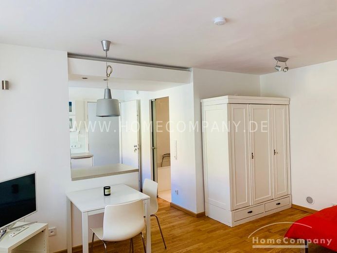 Umeblowany luksusowy apartament 1-pokojowy w Monachium-Schwabing – d66741677396d6de842570c1ee13e44db256e013.jpg