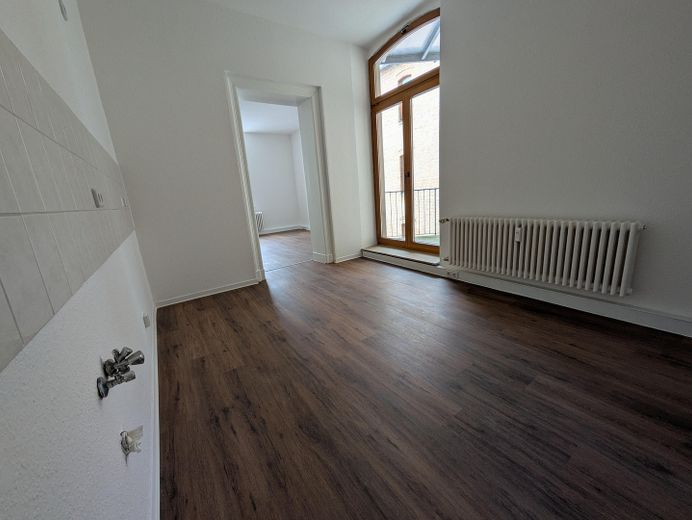 renovierte 4-Raum-Wohnung in der Nähe des Steintor, beim Wasserturm – Küche