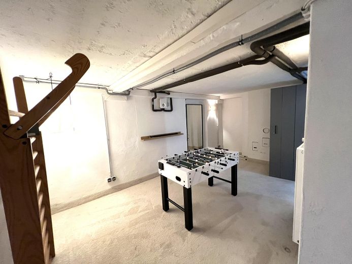Vollmöbliertes großes Endreihenhaus in Blankenese – Keller Spielkeller 