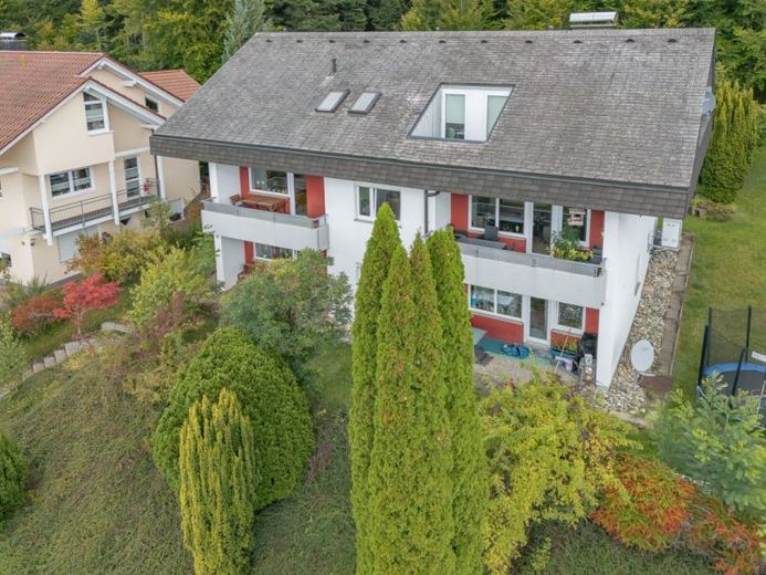 Kapitalanleger aufgepasst! 
5-Familienhaus mit einem Mietpotential von rund 32.000 Euro p.a. – फोटो 1