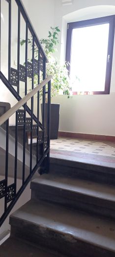 STILVOLLE VILLA - 3 Wohnungen – RENOVIERT - Heizung NEU – Foto 9