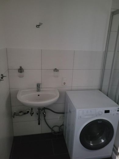 Gepflegte & helle 3-Zimmer-Wohnung in ruhiger Lage von Ennepetal – Tageslichtbad