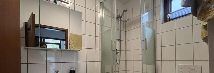 Duschbad mit Fenster