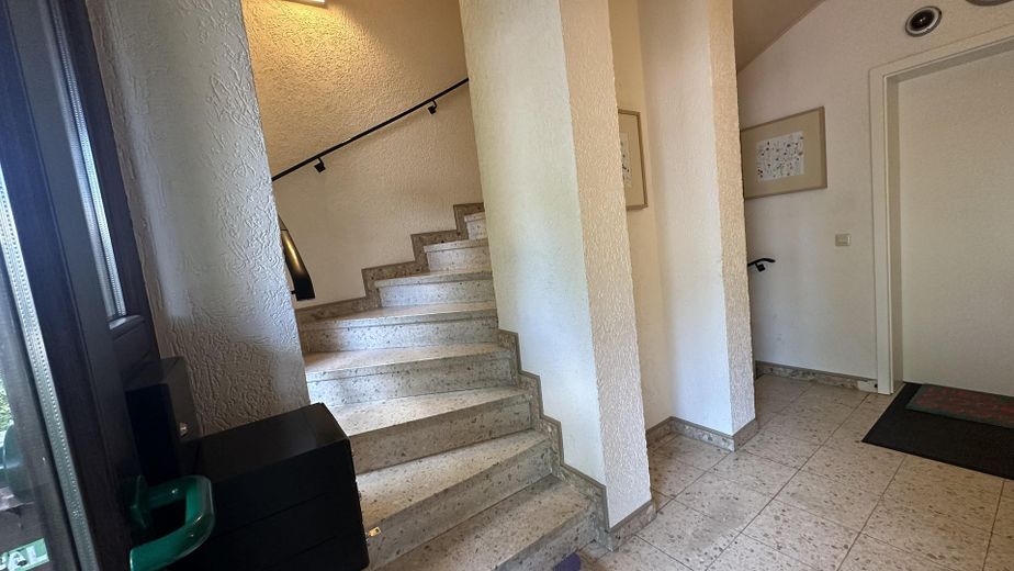 Helle Wohnung im grünen mit großem Sonnenbalkon – Foto 2