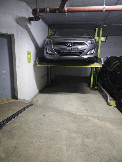 Duplex-Parkplatz (Tiefgarage)
