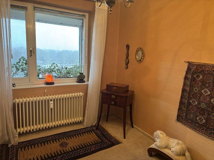 2-Zimmer Wohnung mit Balkon und Außenstellplatz – Schlafzimmer