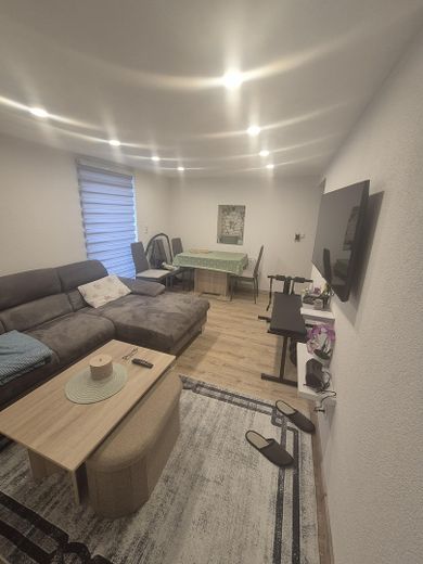 Einfamilienhaus mit Einliegerwohnung & Ausbaupotenzial – privat – Illingen – Foto 10
