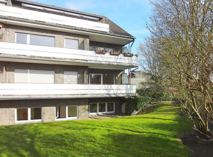 Blick auf Balkone