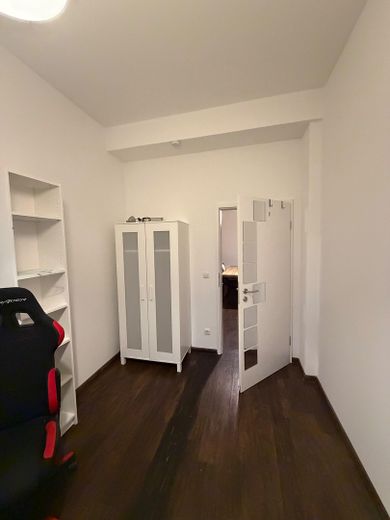 Pokój we współdzielonym mieszkaniu – wszystko w cenie i dostępny od zaraz – możliwa rezerwacja online!!! – Zimmer 2.2