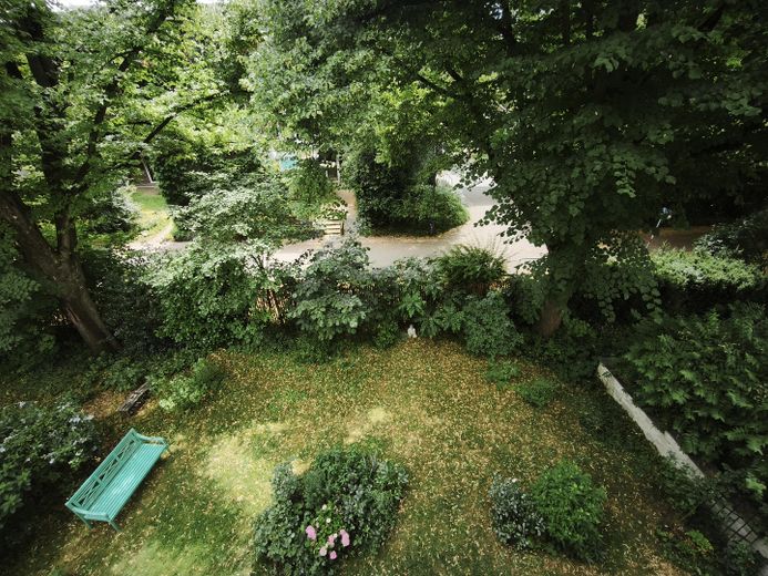 Appartamento per famiglie di rara bellezza – balcone esposto a sud-ovest, 2 bagni e posizione tranquilla di prim’ordine a Freiburg-Vauban – Südblick vom Balkon 