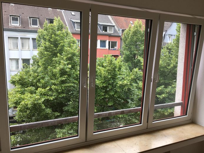 Provisionsfrei: perfekte Kapitalanlage - gut vermietetes Apartment – Ausblick Straßenseite