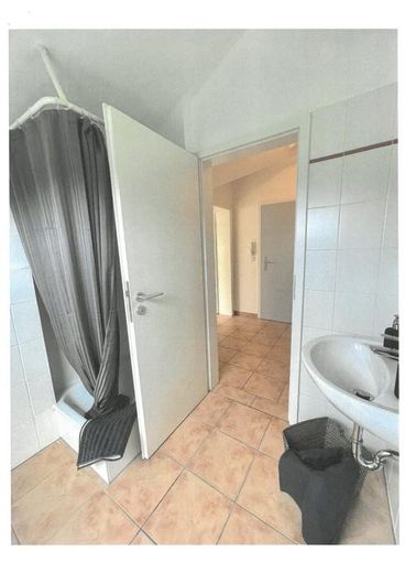 Schicke möblierte 1-Zimmer-Wohnung in Sauerlach – zentral gelegen und ab dem 1 Okt 2026 bezugsbereit – Badezimmer