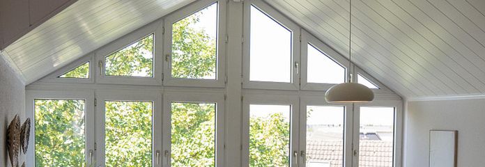 Dachgeschoss-Loft, 76 m² | Erstbezug nach Sanierung | Einbauküche | Homeoffice | provisionsfrei