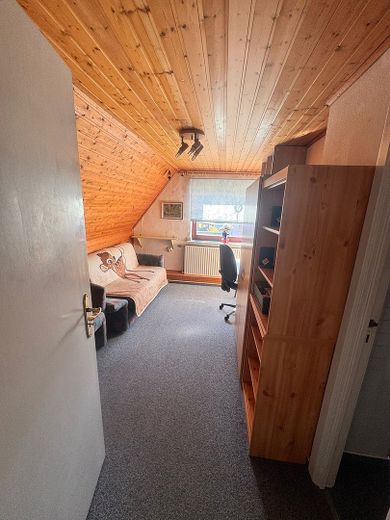 Charmante maison individuelle à Reinfeld – grand terrain, très bien isolée et immédiatement habitable ! – Foto 14