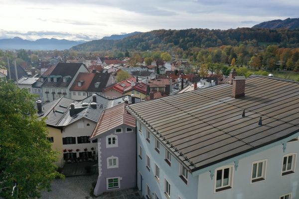 Besondere 5-Zimmer-Penthaus-Wohnung mit Balkon in der Altstadt von Bad Tölz