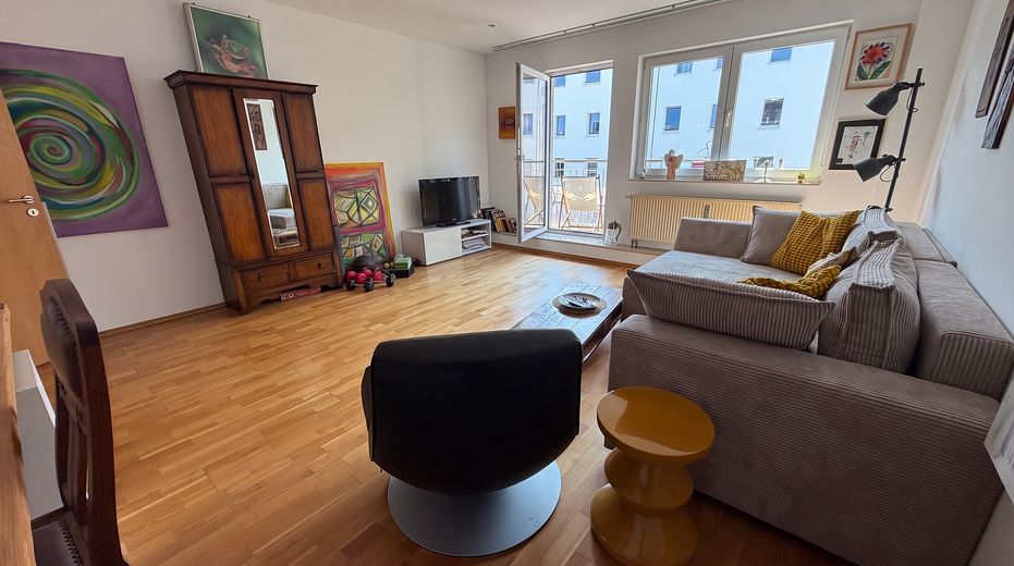 Charmante 3-Zimmer-Wohnung mit großzügigem Balkon im Mauritius Viertel, Köln – Wohnzimmer 3