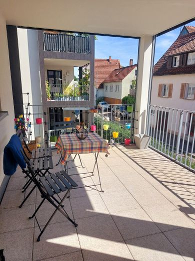 überdachter Balkon