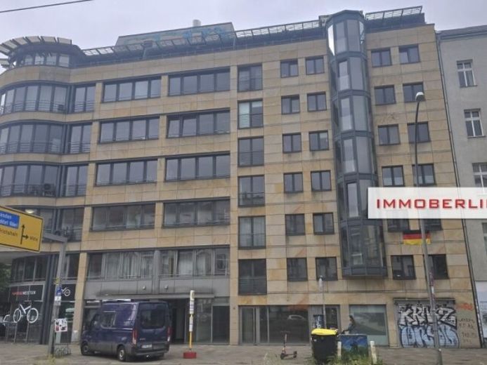 IMMOBERLIN.DE - Trendlage Kollwitzkiez! Sehr attraktive Wohnung mit Südbalkon & Lift – Foto 1