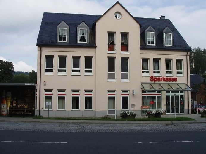Wohn- und Geschäftshaus in Muldenhammer – Foto 1