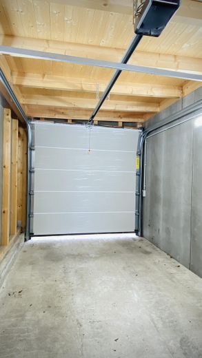 Garage mit Drehstromanschluß