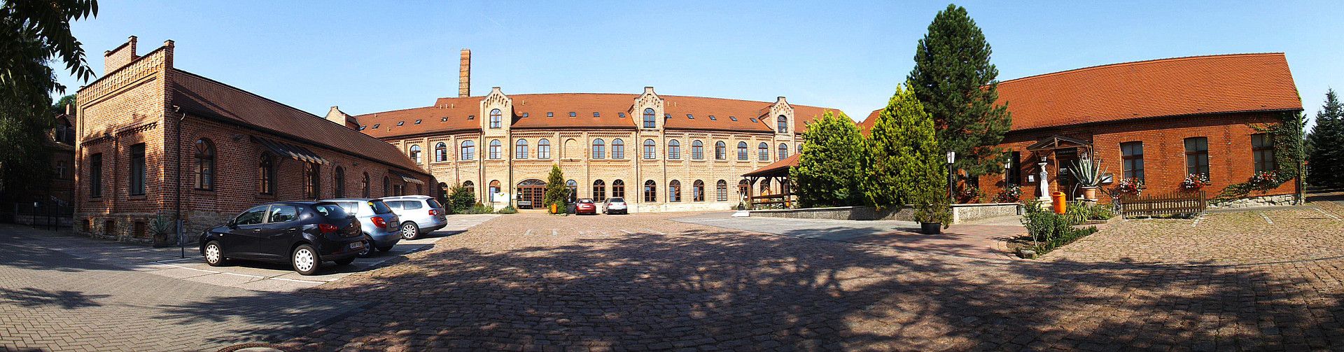 Modern und Gemütlich, Pendlerwohnung, 1-Raum Appartement im Denkmalhof, komplett ausgestattet – Denkmalhof Panorama