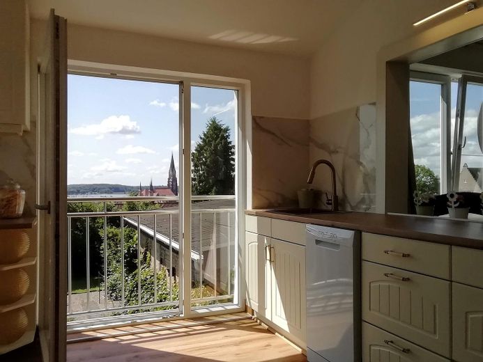 Modernized semi-detached house with view of the Schlei No commission from private seller ... living like on vacation! – Küche OG 